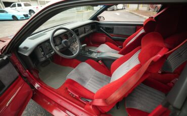 Pontiac-Trans-Am-1986-Coupe-4