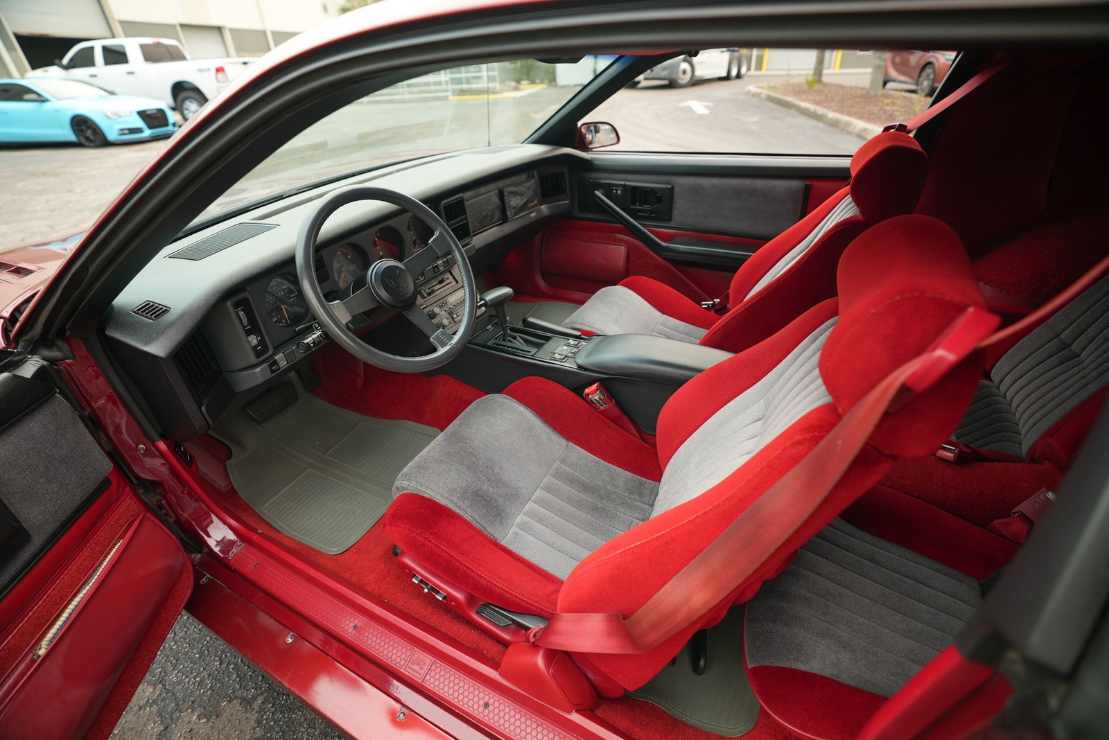 Pontiac-Trans-Am-1986-Coupe-4