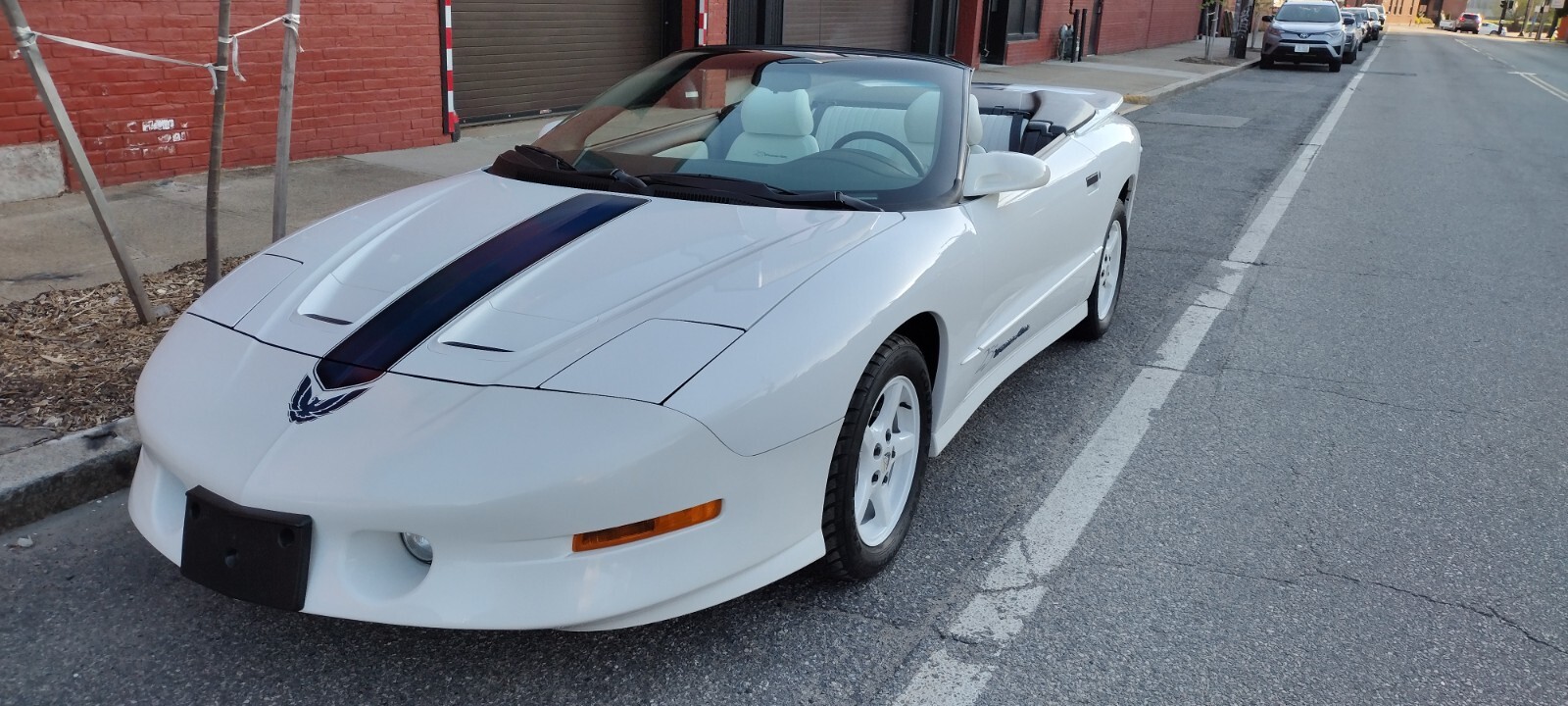 Pontiac-Trans-Am-1994-3