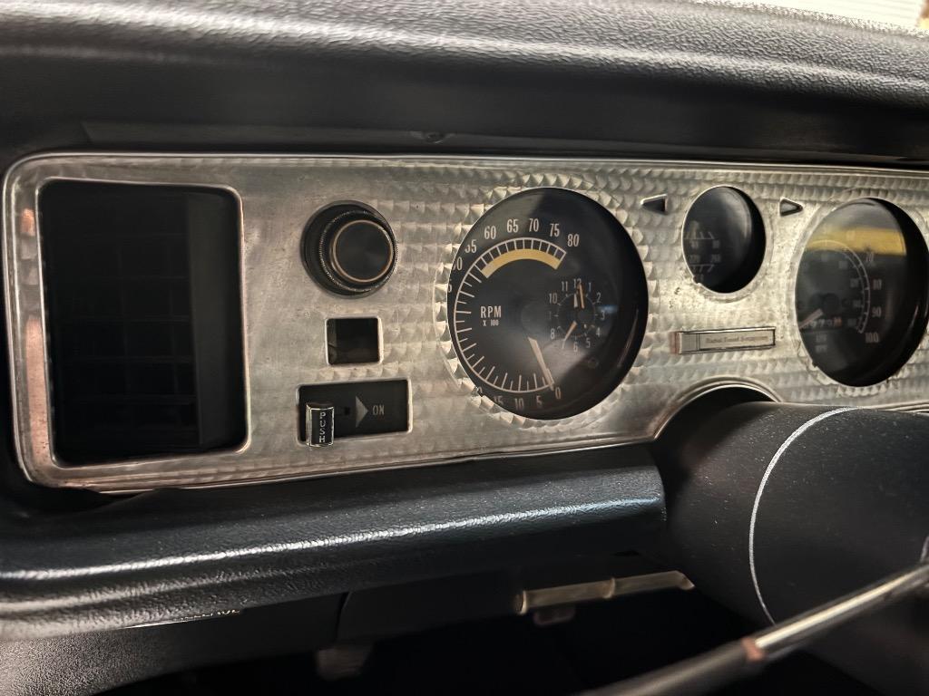 Pontiac-Trans-Am-built-455-4speed-1976-29