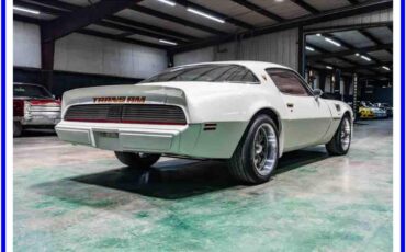 Pontiac-Trans-am-1979-white-1