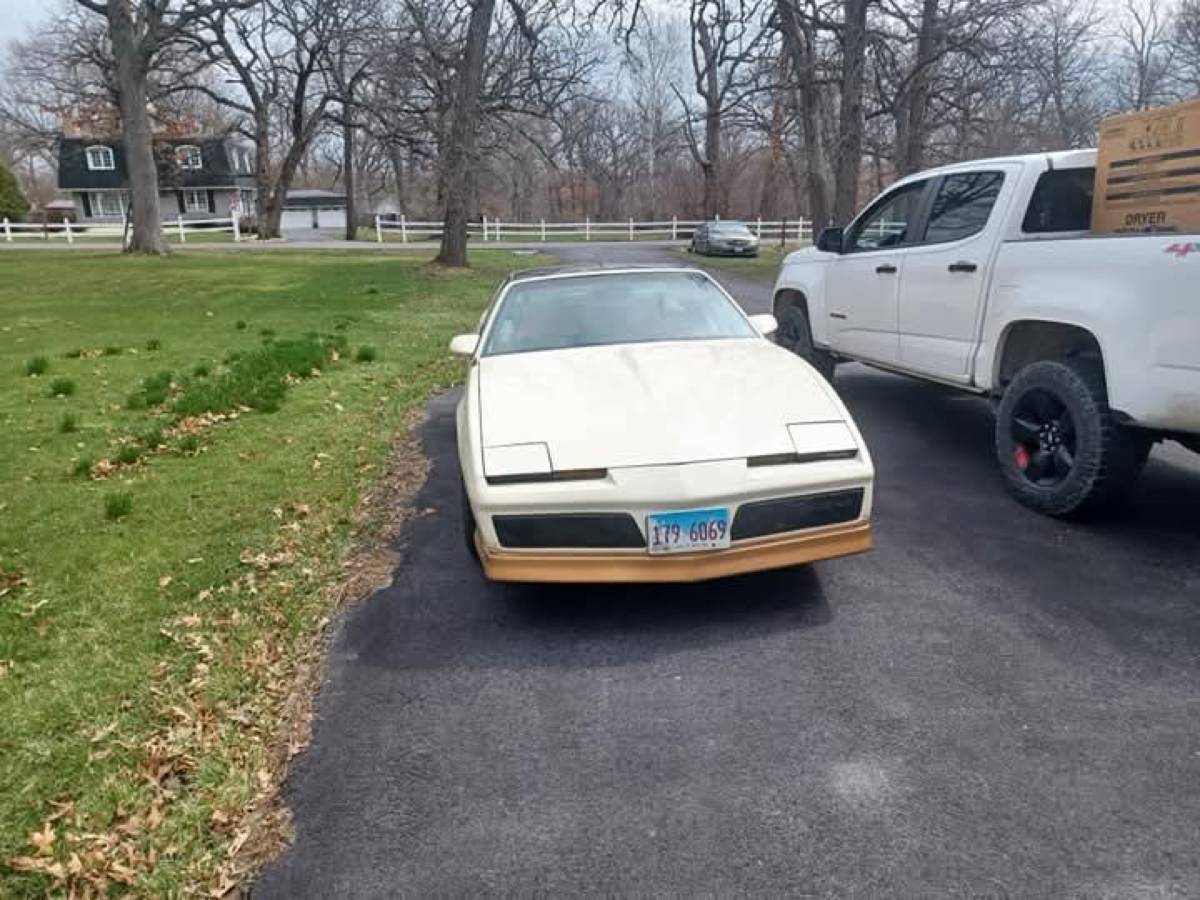 Pontiac-Trans-am-1984-7