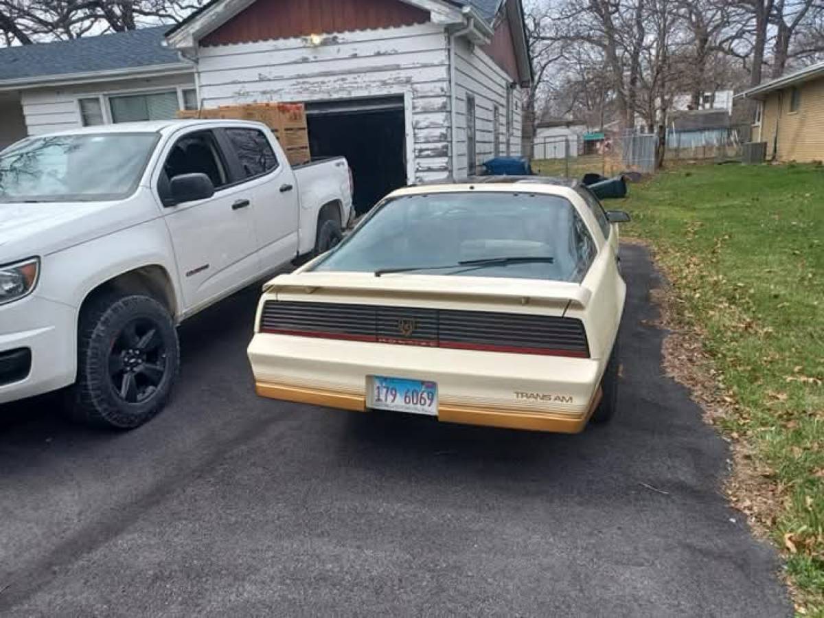 Pontiac-Trans-am-1984-9