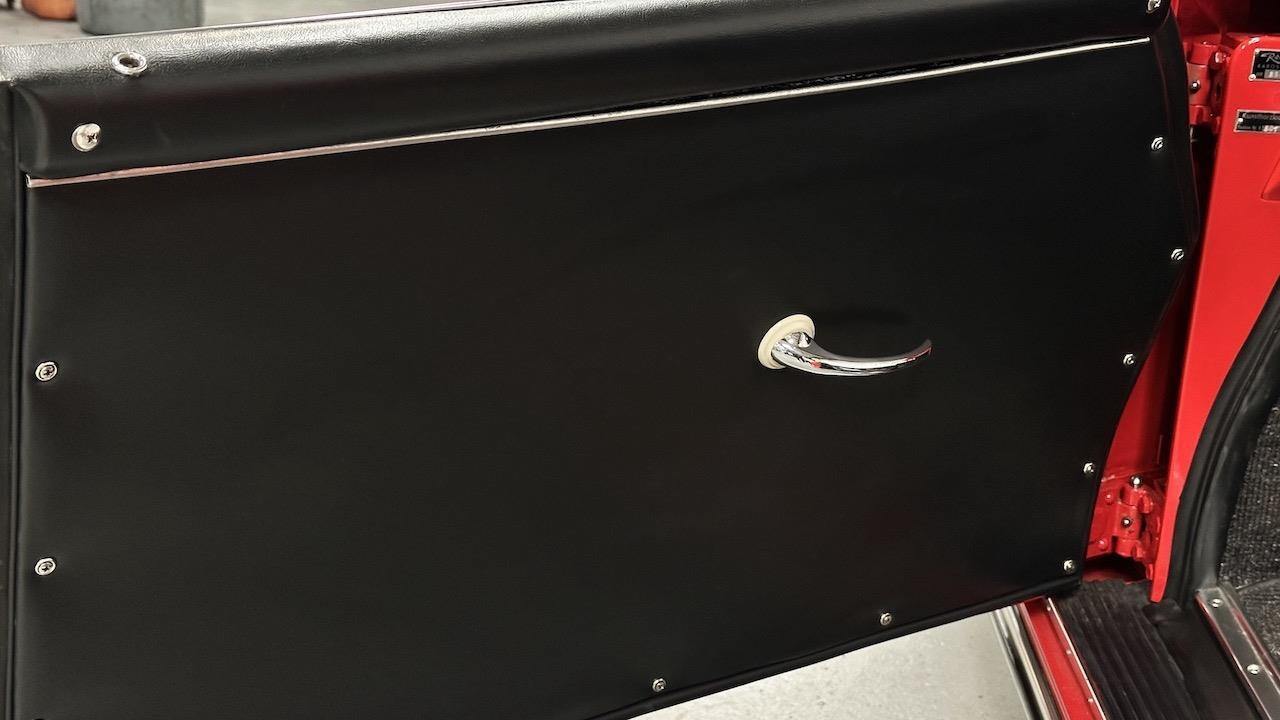 Porsche-356-1957-Convertible-22