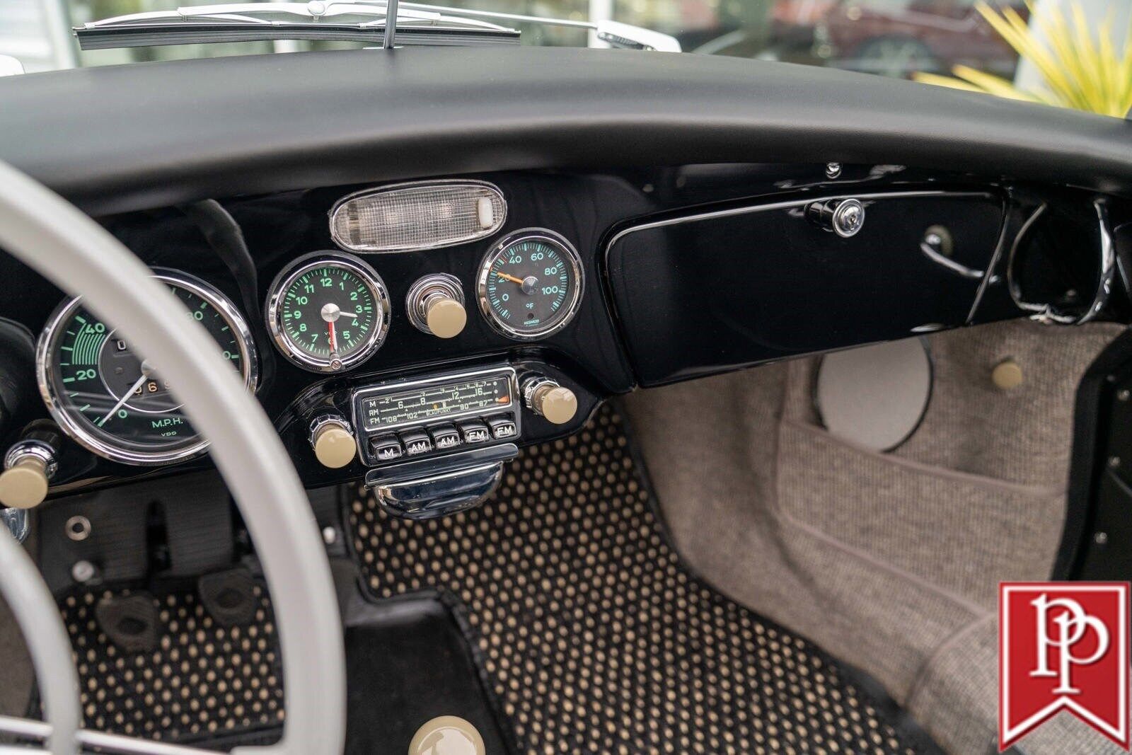 Porsche-356-1958-Convertible-26