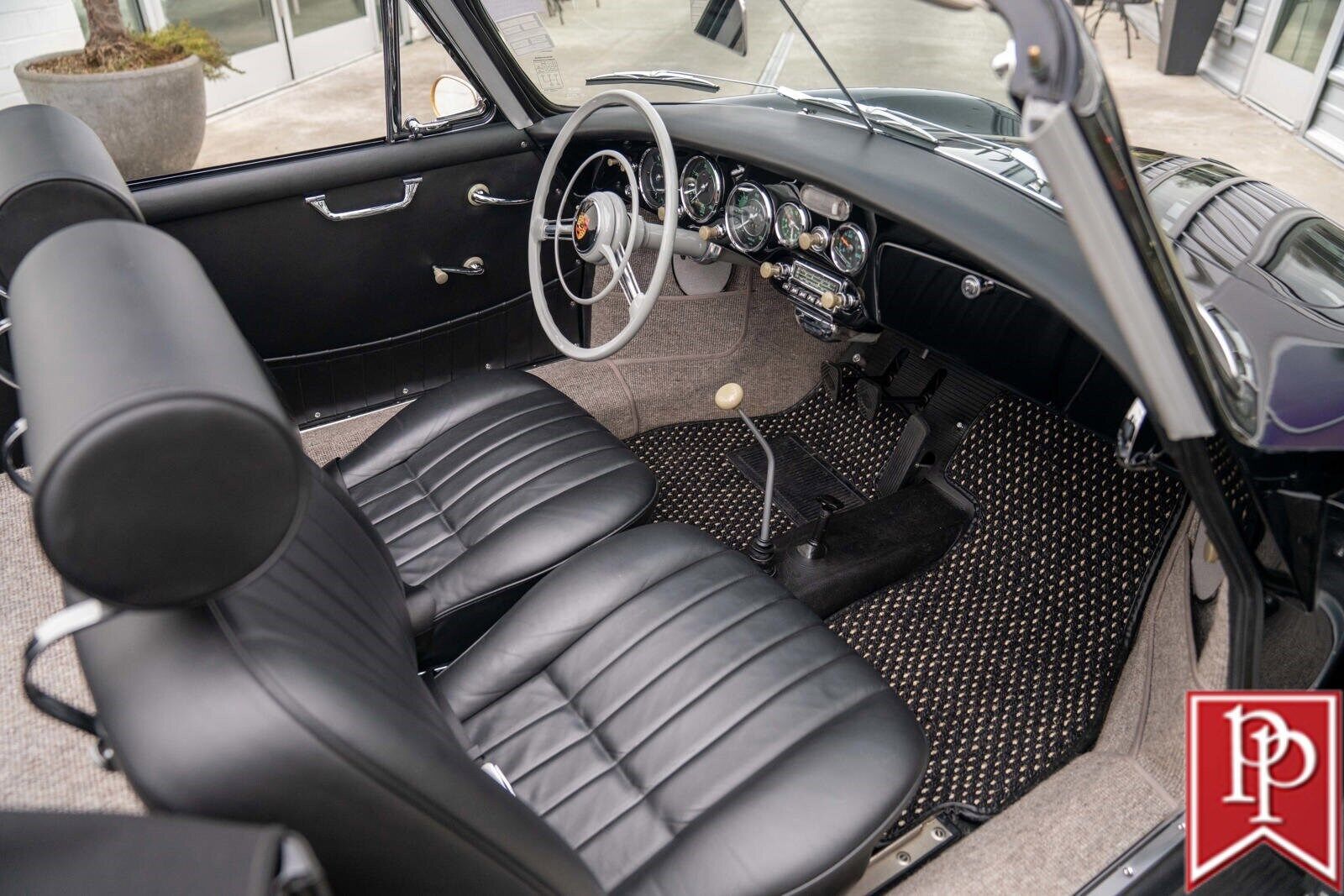 Porsche-356-1958-Convertible-36
