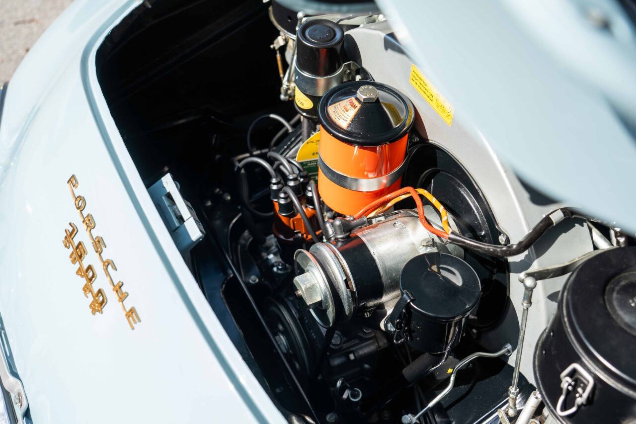 Porsche-356-1959-Convertible-34