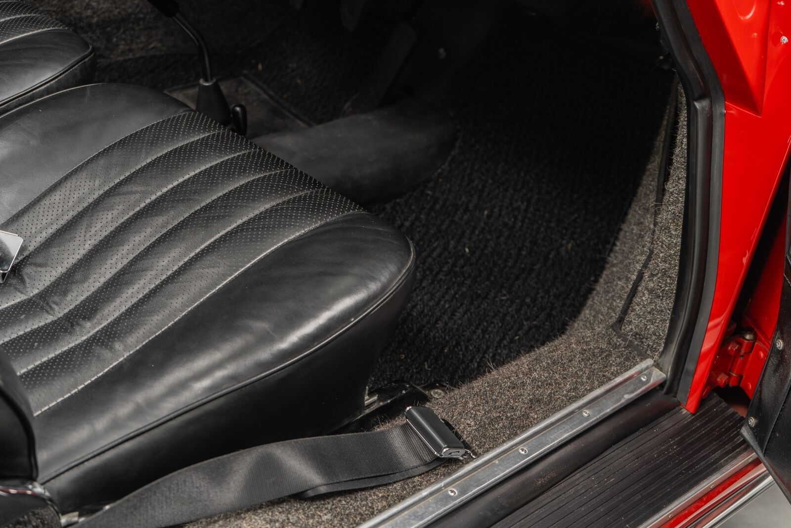 Porsche-356-1965-2D-Coupe-39