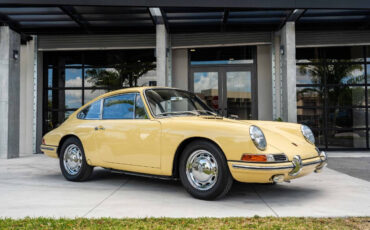 Porsche-911-1965-Coupe-10