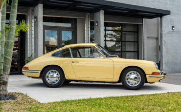 Porsche-911-1965-Coupe-11