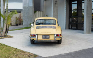 Porsche-911-1965-Coupe-12