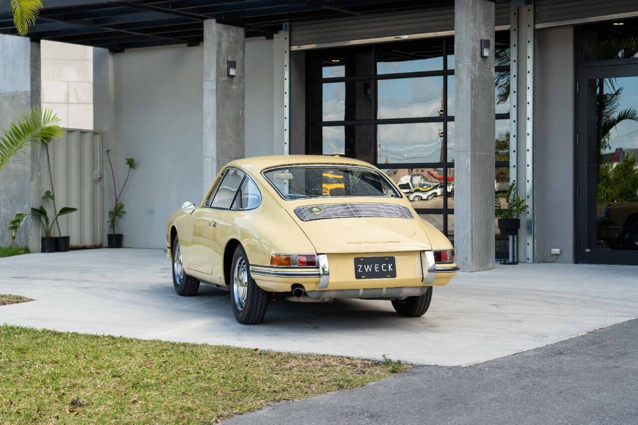 Porsche-911-1965-Coupe-14