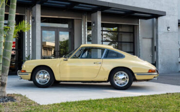 Porsche-911-1965-Coupe-17