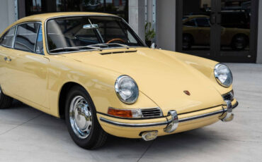 Porsche-911-1965-Coupe-18