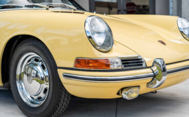 Porsche-911-1965-Coupe-21