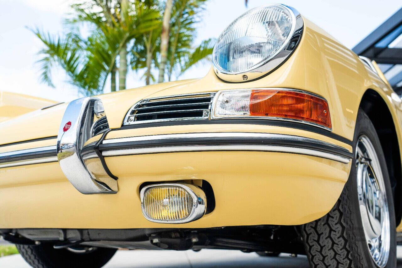 Porsche-911-1965-Coupe-27