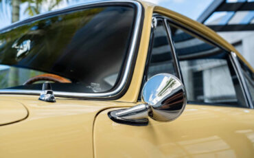 Porsche-911-1965-Coupe-32