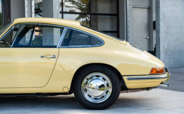 Porsche-911-1965-Coupe-37