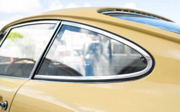 Porsche-911-1965-Coupe-38
