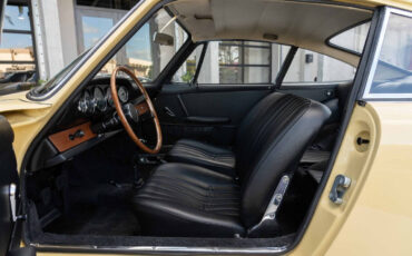 Porsche-911-1965-Coupe-4