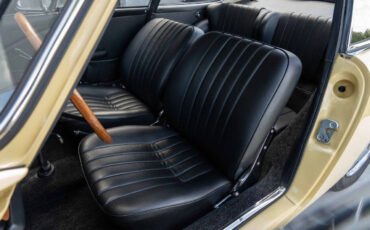 Porsche-911-1965-Coupe-5