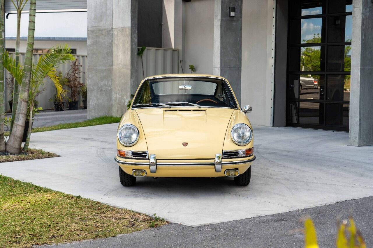 Porsche-911-1965-Coupe-6