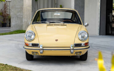 Porsche-911-1965-Coupe-7