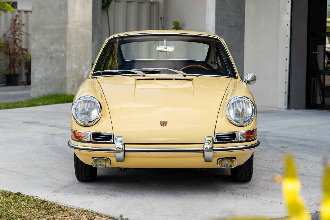 Porsche-911-1965-Coupe-7
