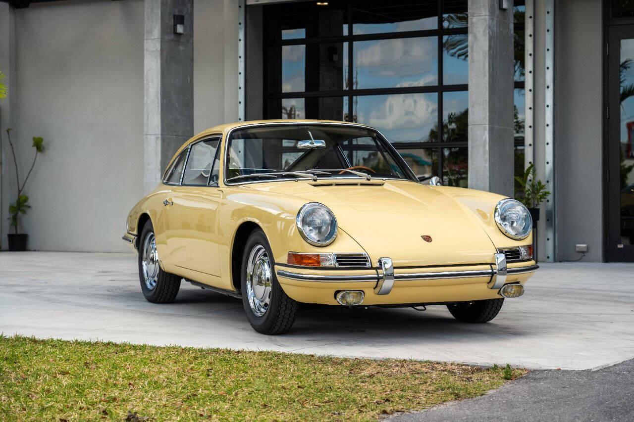 Porsche-911-1965-Coupe-9