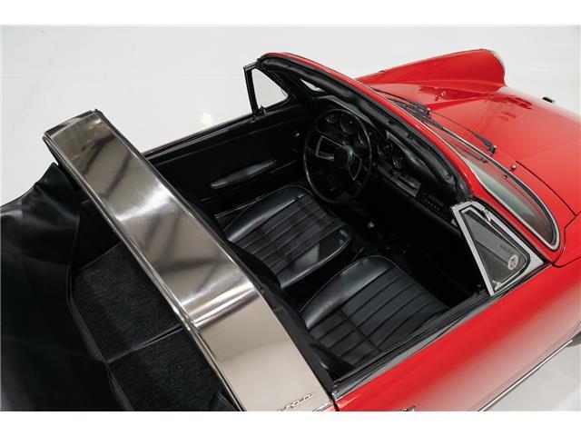 Porsche-911-1967-Targa-12