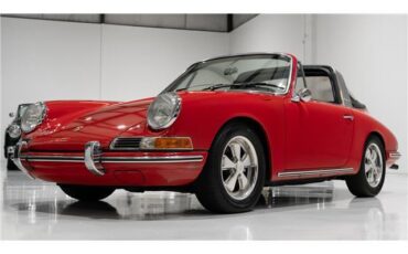 Porsche-911-1967-Targa-13