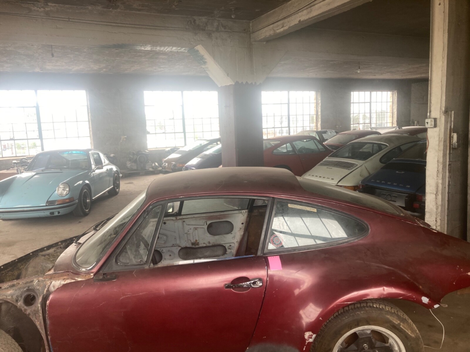 Porsche-911-1968-29
