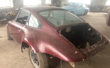 Porsche-911-1968-6