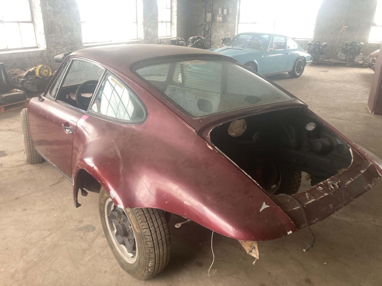 Porsche-911-1968-6