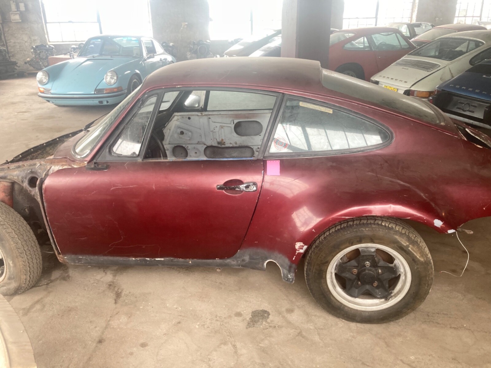 Porsche-911-1968-7