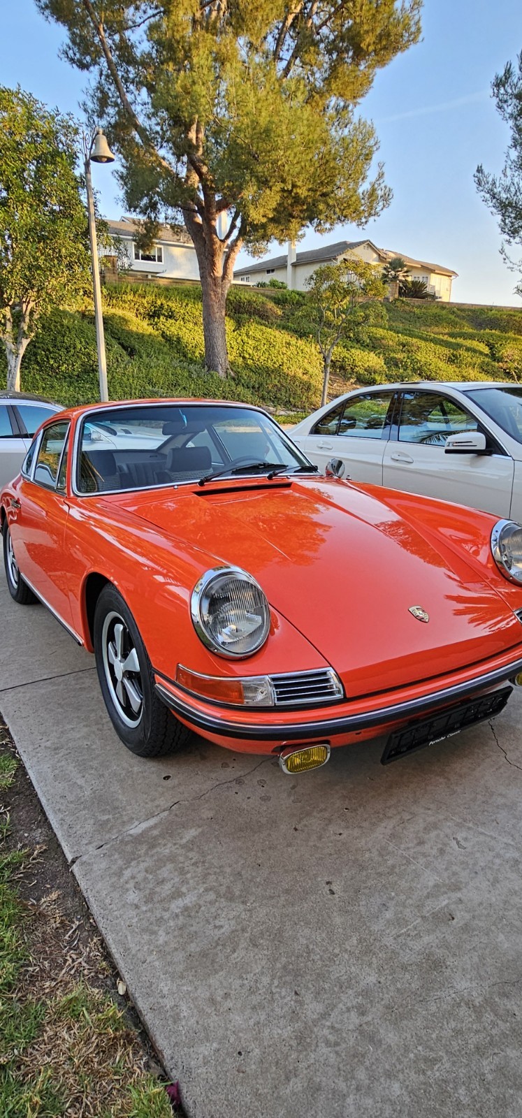Porsche-911-1968-Coupe-1