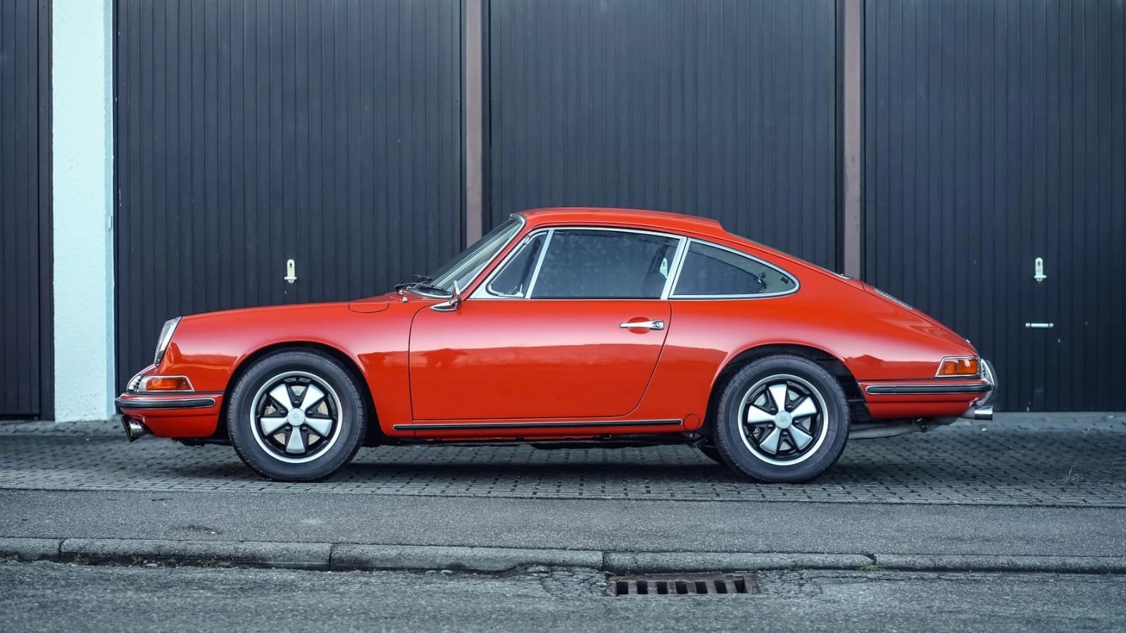 Porsche-911-1968-Coupe-10