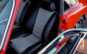 Porsche-911-1968-Coupe-12