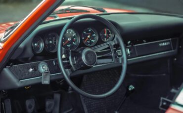 Porsche-911-1968-Coupe-19