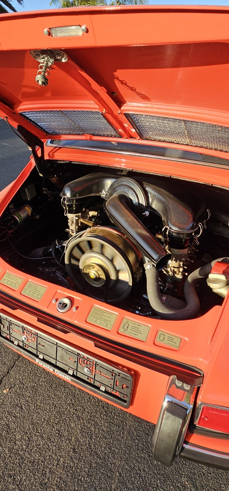 Porsche-911-1968-Coupe-2