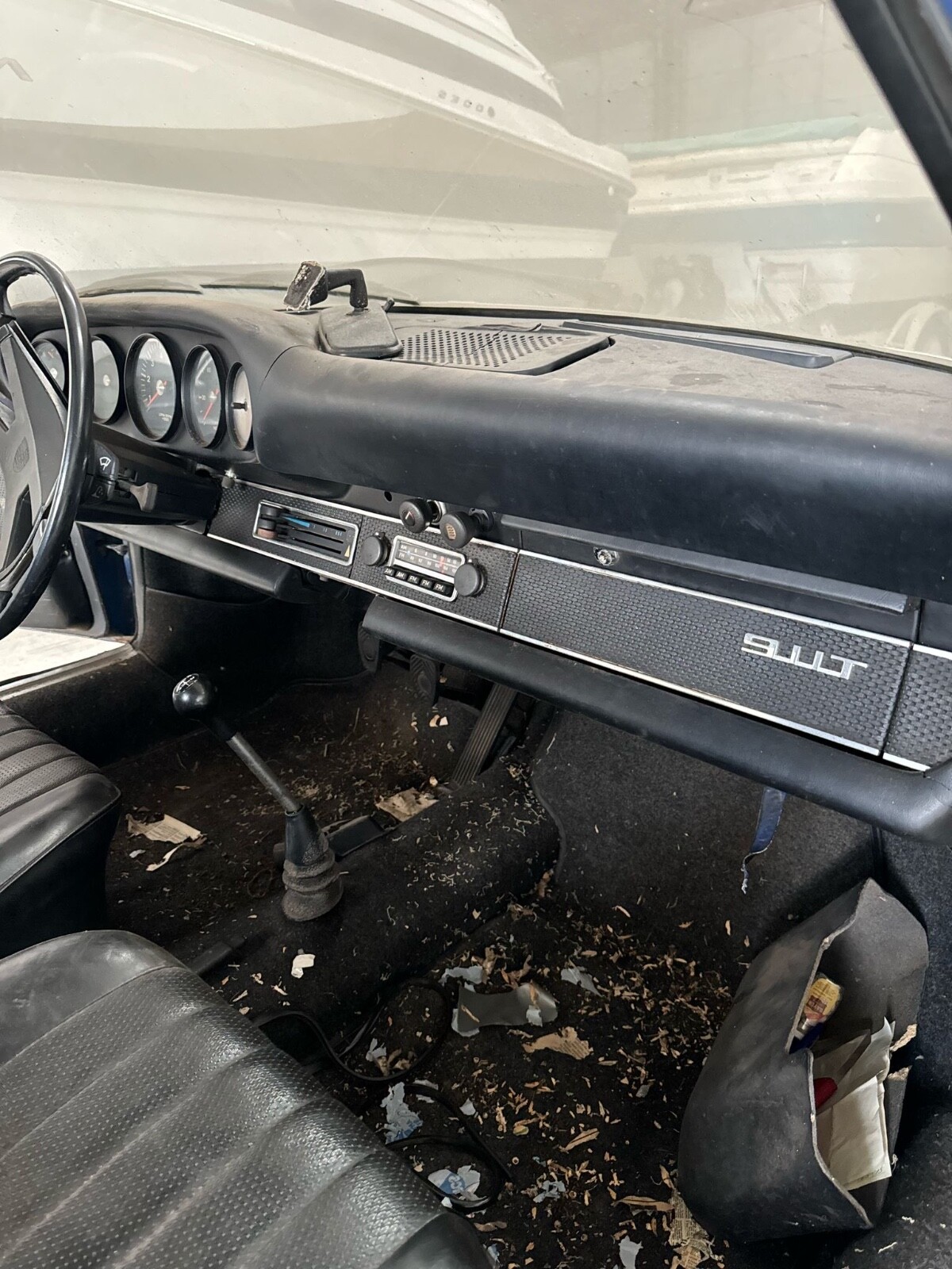 Porsche-911-1969-Coupe-9