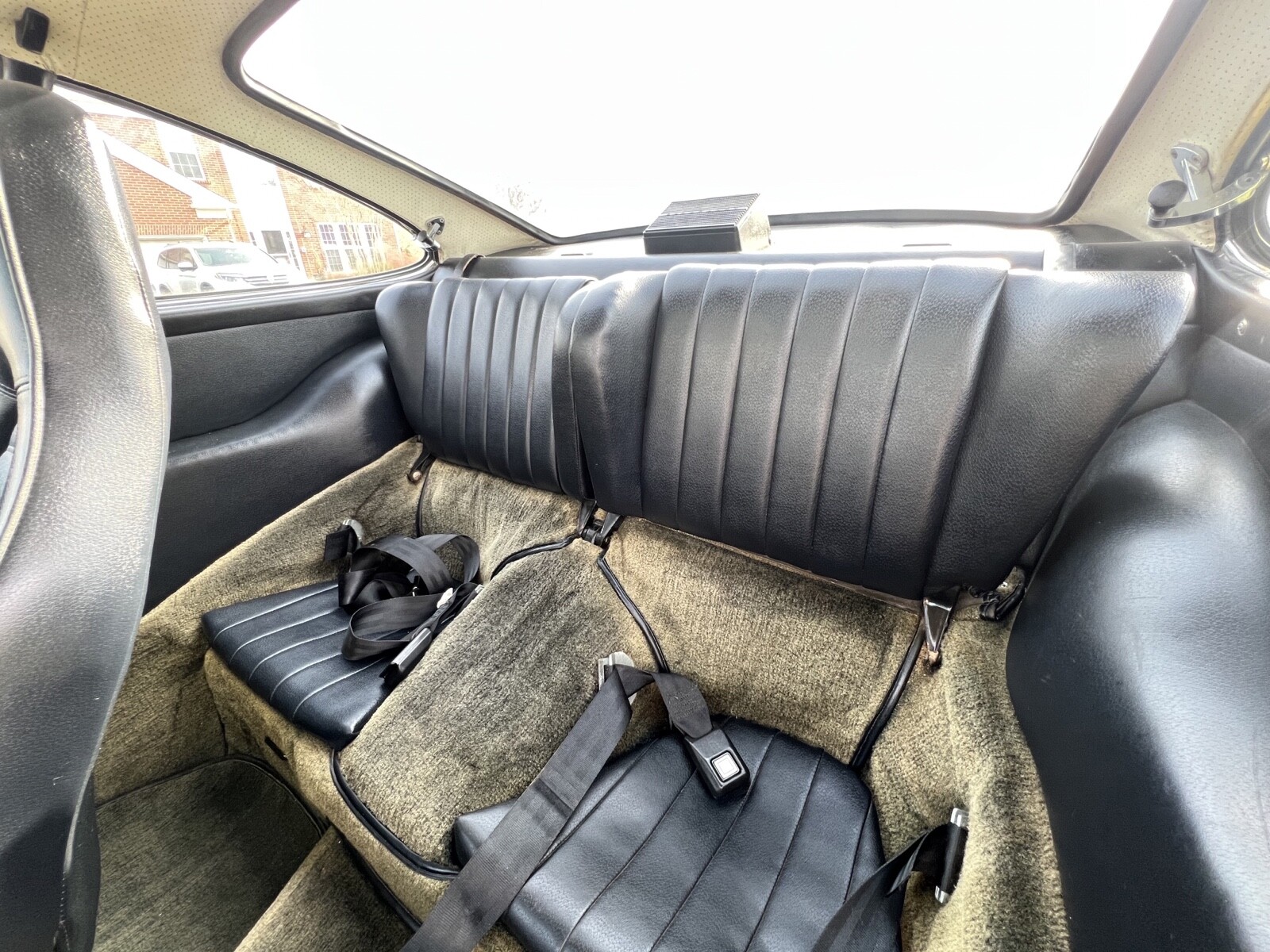 Porsche-911-1974-23