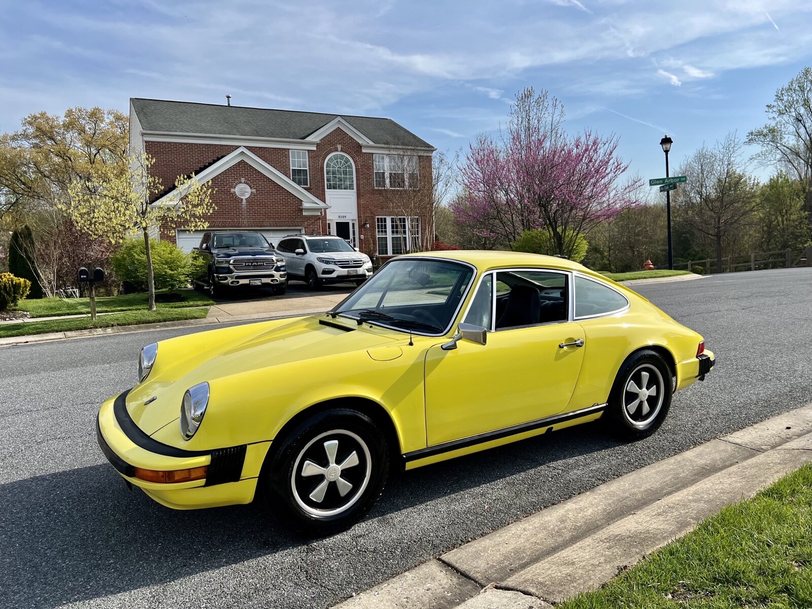 Porsche-911-1974-3