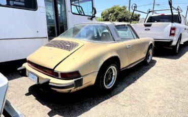 Porsche-911-1974-4