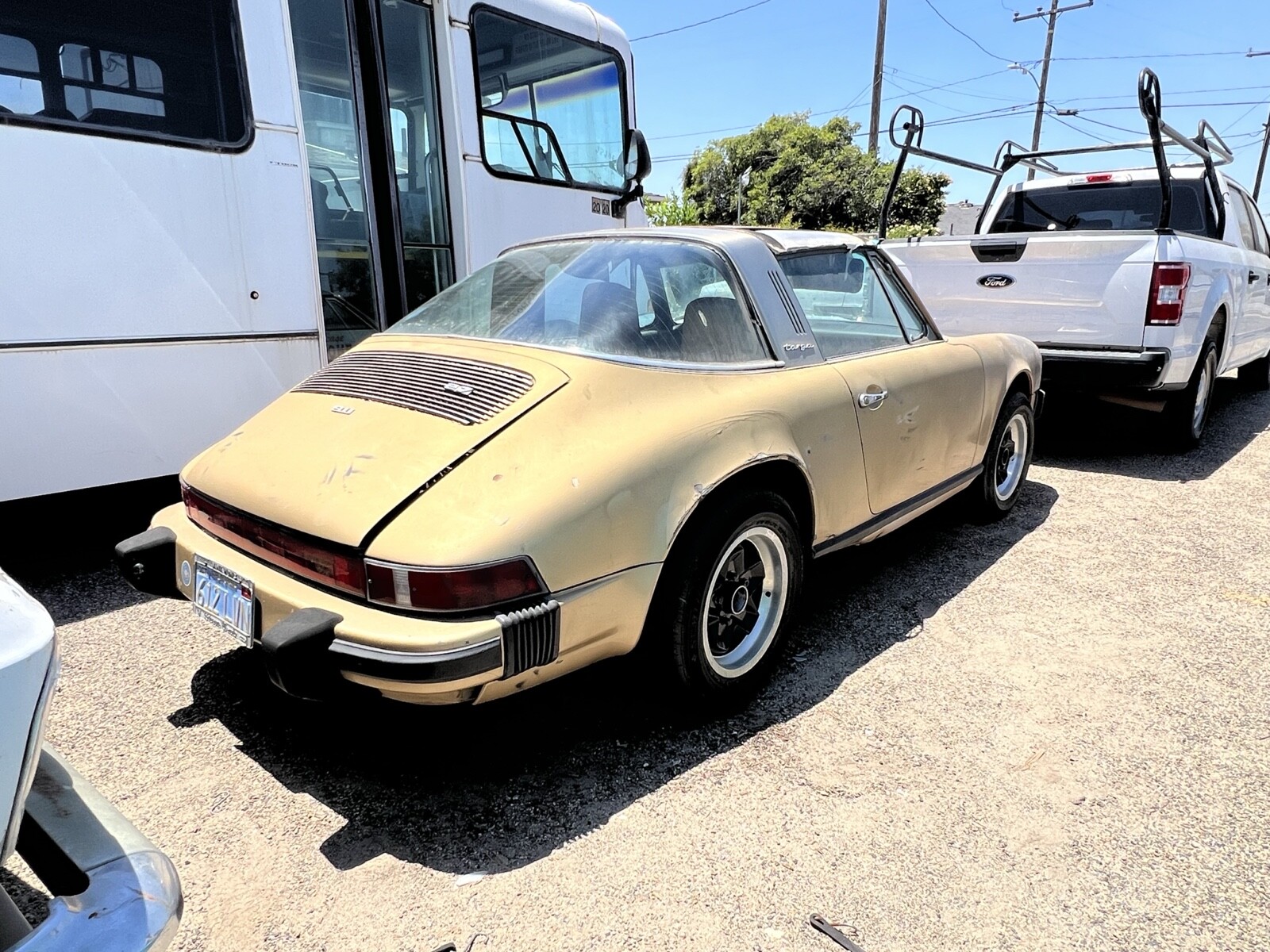 Porsche-911-1974-4