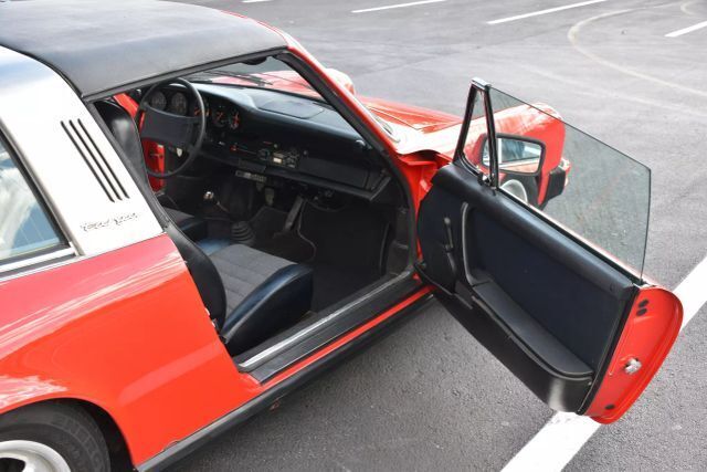 Porsche-911-1974-Coupe-14