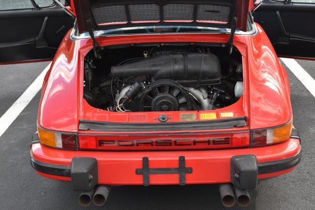Porsche-911-1974-Coupe-16