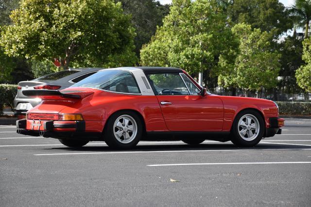 Porsche-911-1974-Coupe-4
