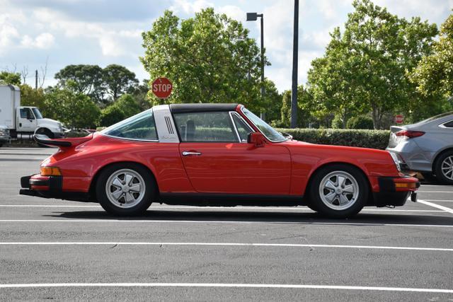 Porsche-911-1974-Coupe-5