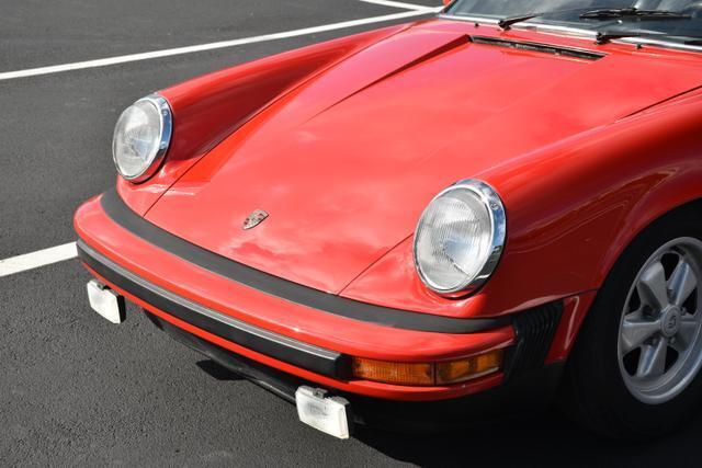 Porsche-911-1974-Coupe-8